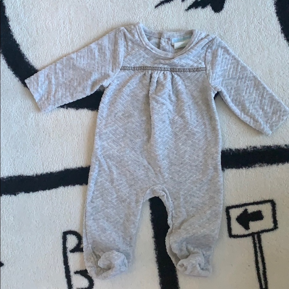 NWOT Baby Dove Footies